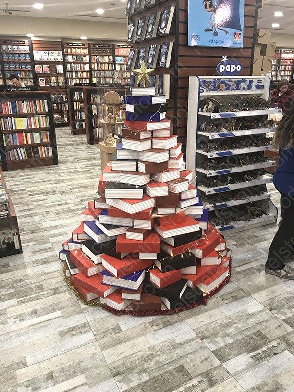 Kitap Yılbaşı Ağacı Çalışması
