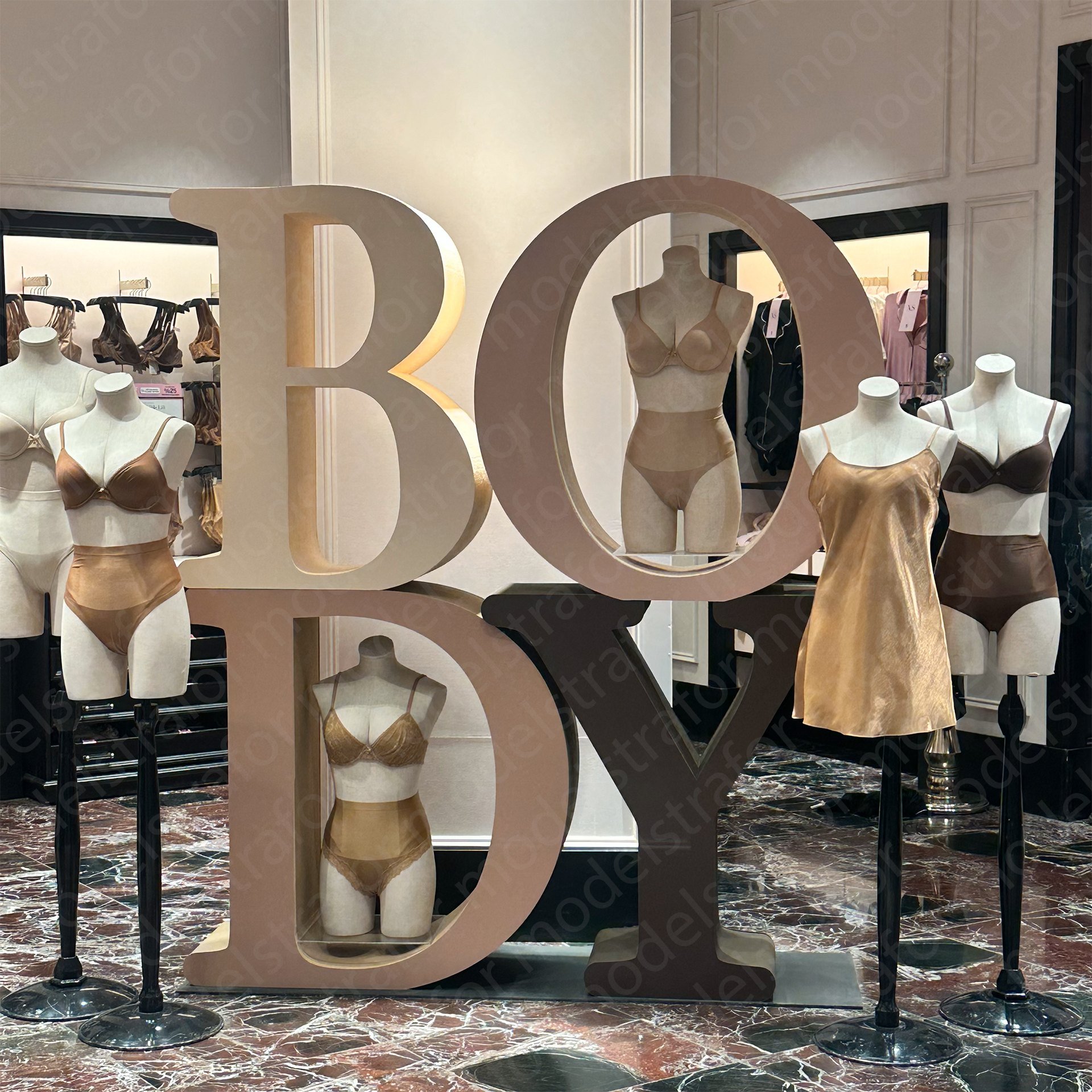 Victoria Secret Mağaza Dekoru