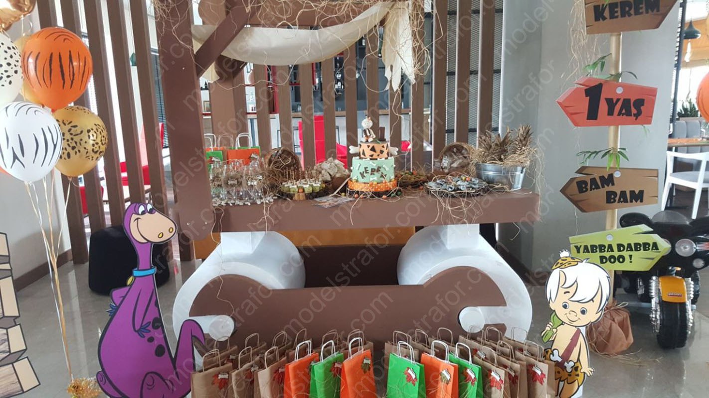 Taş Devri Çakmaktaş Konseptli Doğum Günü Dekorları