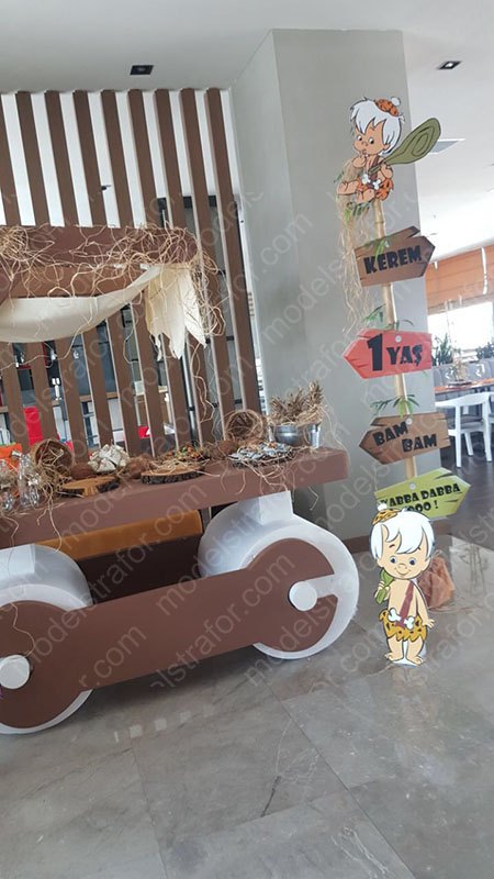 Taş Devri Çakmaktaş Konseptli Doğum Günü Dekorları