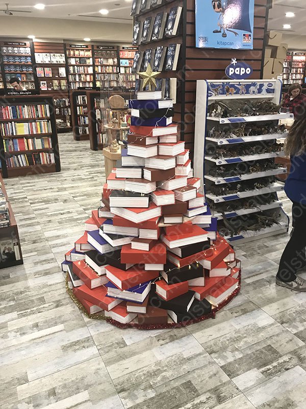 Kitap Yılbaşı Ağacı Çalışması
