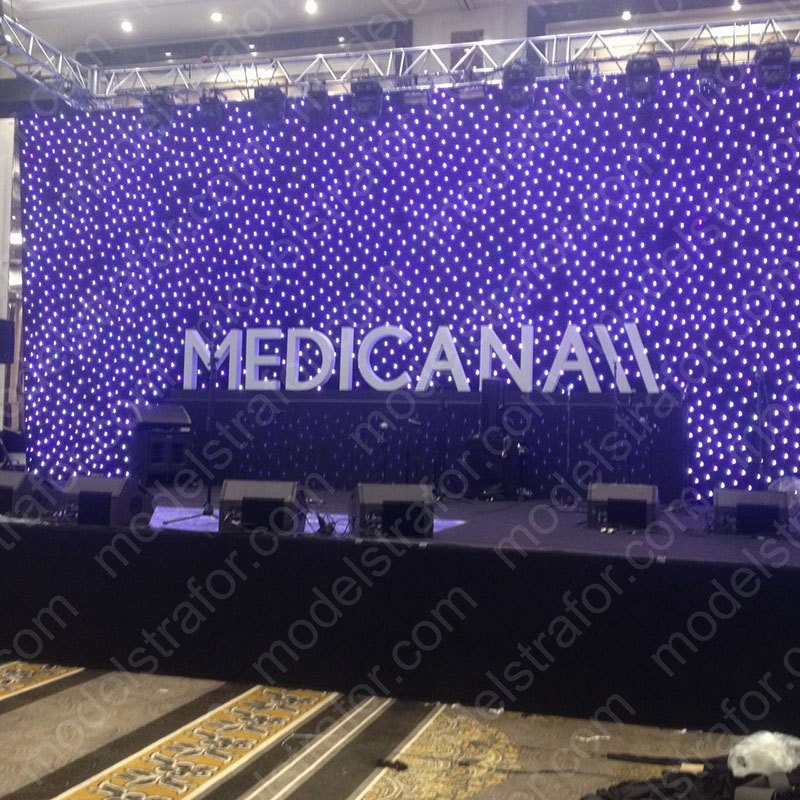 Medicana Sahne Dekoru Yazısı